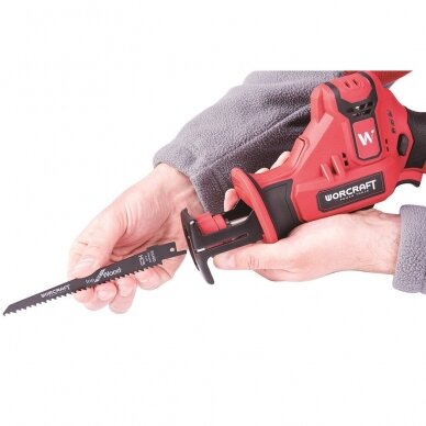 Akumuliatorinis tiesinis pjūklas 12V LI-ION 2 Akumuliatorinis tiesinis pjūklas 12V LI-ION 2