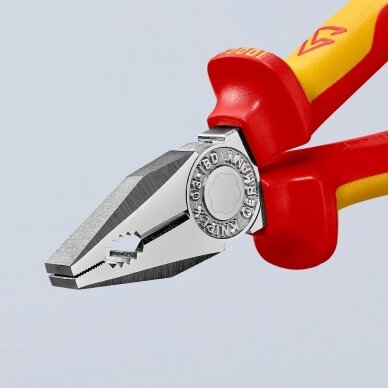 Kombinuotos replės elektrikui 180mm (1000V) KNIPEX 7 Kombinuotos replės elektrikui 180mm (1000V) KNIPEX 7