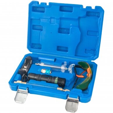 Kondicionavimo sistemos nuotėkio aptikimo rinkinys su UV lempa Kondicionavimo sistemos nuotėkio aptikimo rinkinys su UV lempa