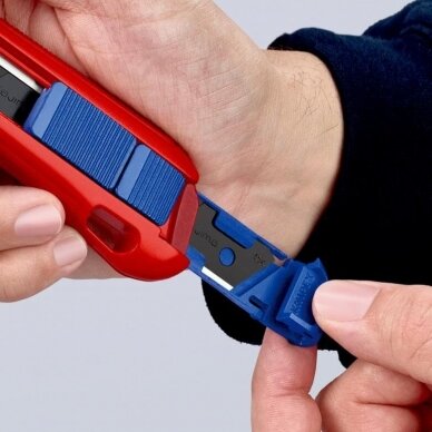 Peilis su keičiama geležte 18mm CutiX KNIPEX 12 Peilis su keičiama geležte 18mm CutiX KNIPEX 12