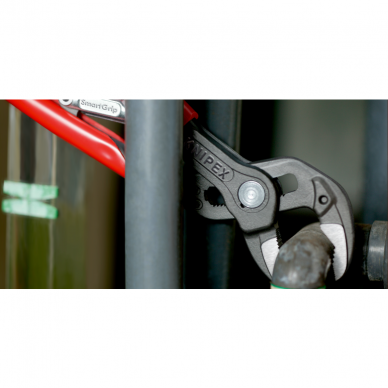 Santechninės replės 250mm KNIPEX su SmartGrip fiksavimu 5 Santechninės replės 250mm KNIPEX su SmartGrip fiksavimu 5