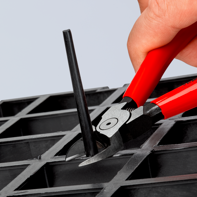 Šoninio kirpimo replės plastikui 160mm KNIPEX 6 Šoninio kirpimo replės plastikui 160mm KNIPEX 6